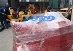 福瑞得機(jī)械座駕壓路機(jī)、手扶壓路機(jī)、灌縫機(jī)及時(shí)包裝發(fā)貨